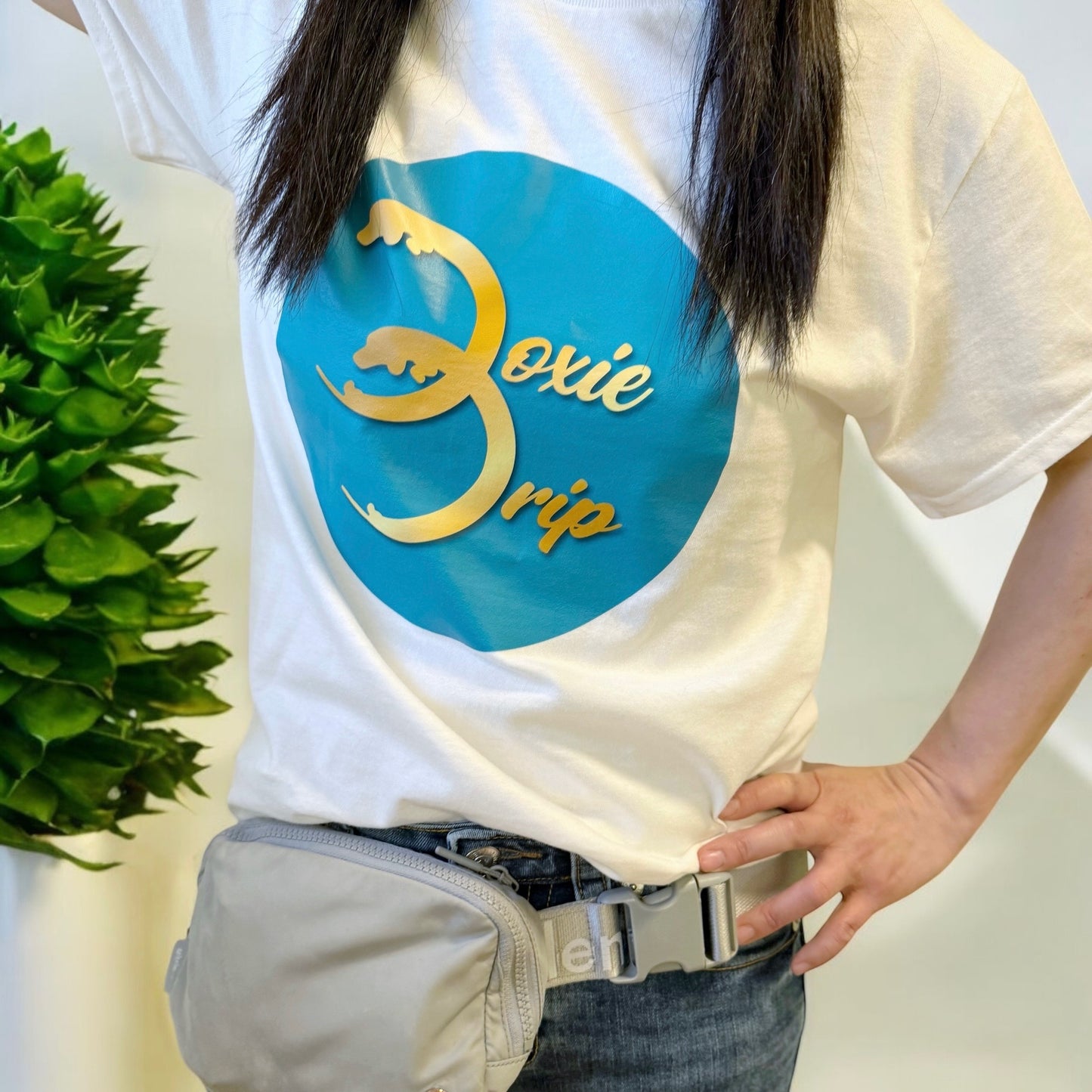 Doxie Drip Circle Logo Tee